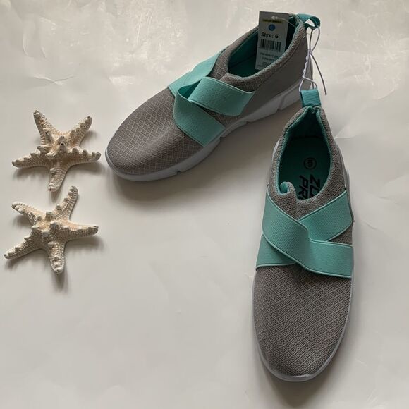 𝅺🌟nwt ZONE PRO Lightweight Sneakers Stretch Top Band Slip On🌟 - Picture 5 of 5